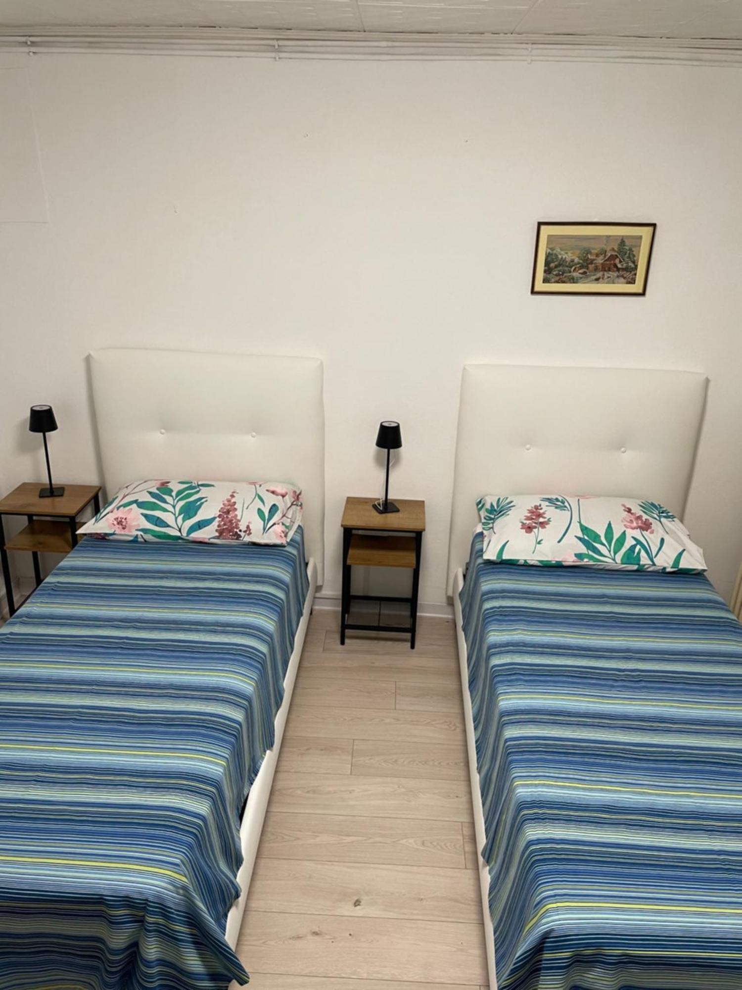 Ca Rosina Casavacanze Brusimpiano Bagian luar foto